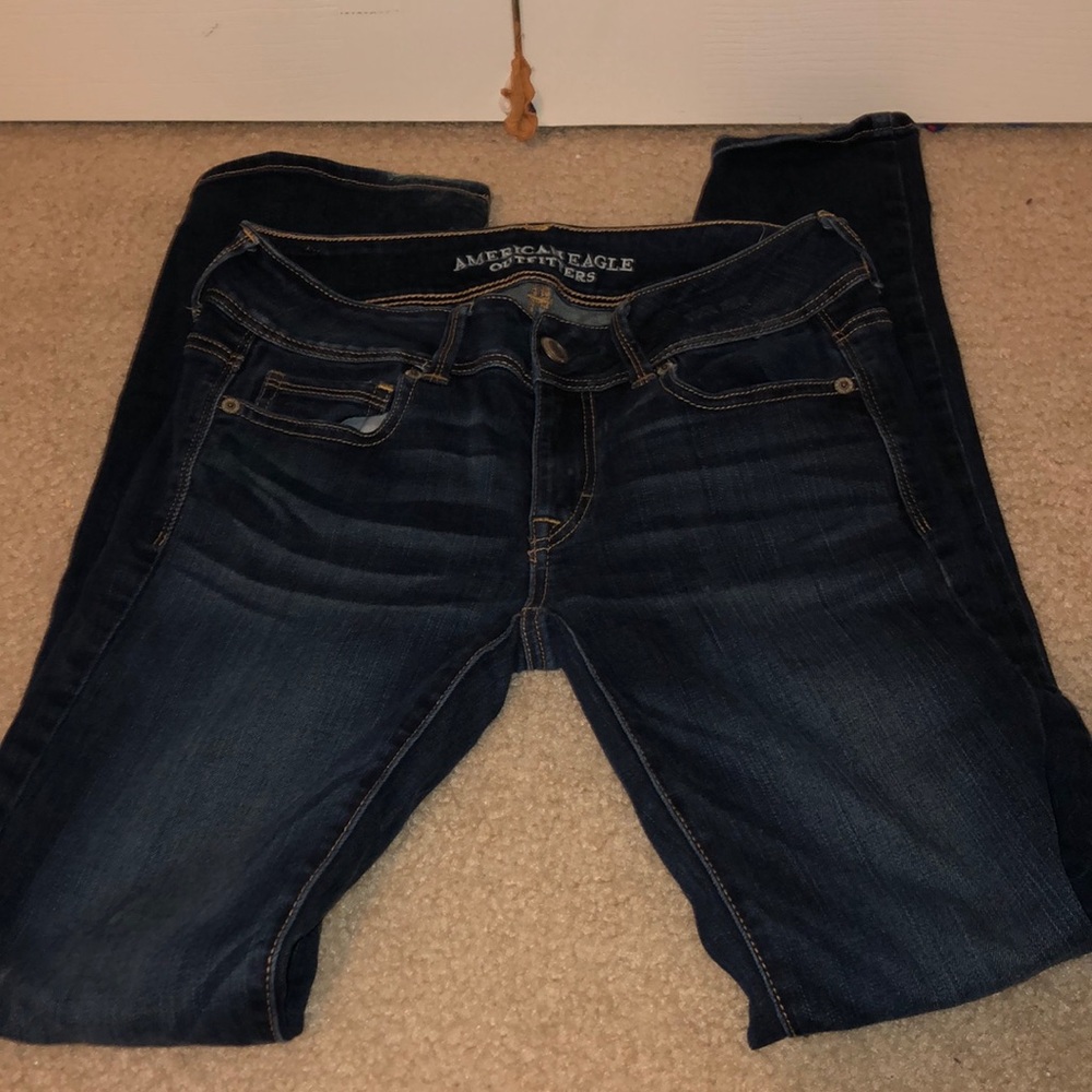 dark blue jeans